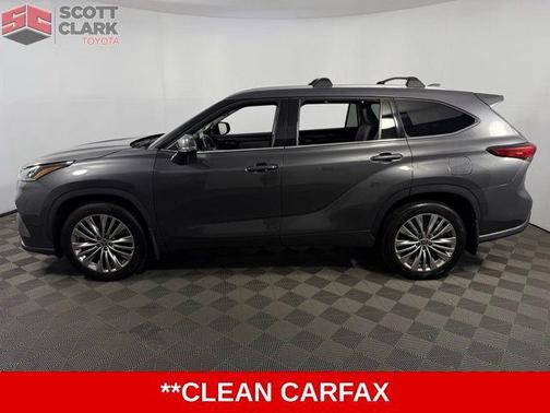 2022 Toyota Highlander Platinum