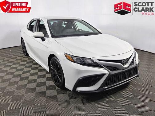 Ice Edge 2024 Toyota Camry SE