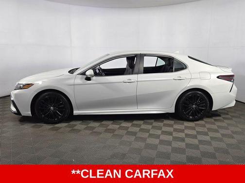 Ice Edge 2024 Toyota Camry SE