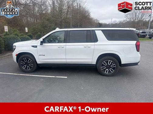 2022 GMC Yukon XL 4WD AT4