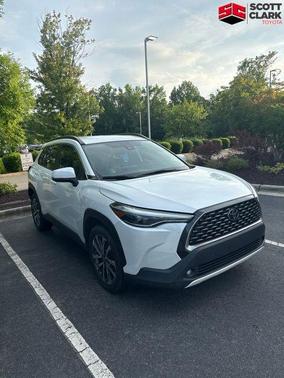 Wind Chill Pearl 2022 Toyota Corolla Cross XLE