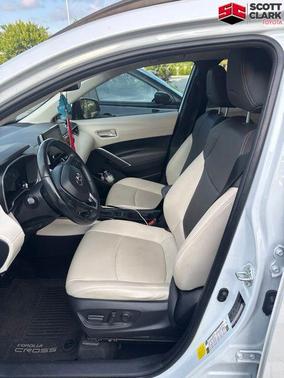 Wind Chill Pearl 2022 Toyota Corolla Cross XLE