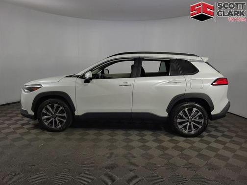 Wind Chill Pearl 2022 Toyota Corolla Cross XLE