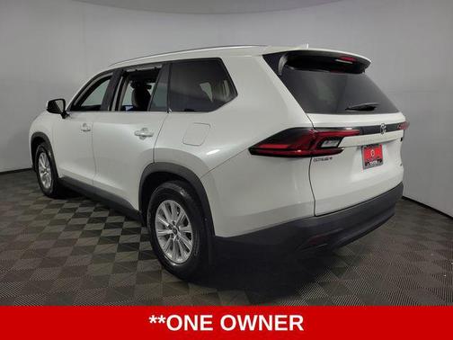 Wind Chill Pearl 2026 Toyota Grand Highlander XLE