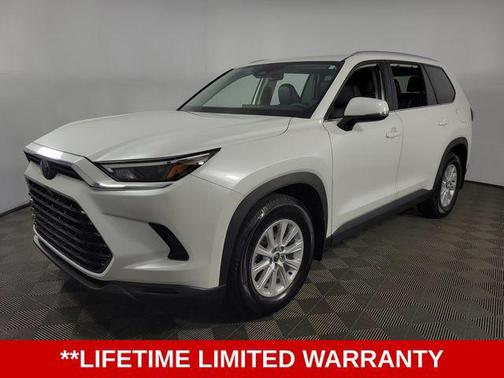 Wind Chill Pearl 2026 Toyota Grand Highlander XLE