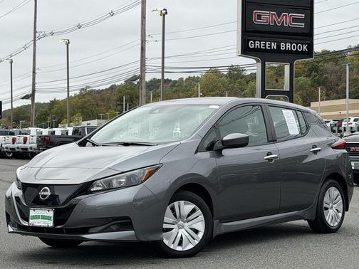 2025 Nissan Leaf S