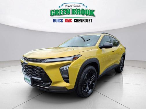 Nitro Yellow Metallic 2025 Chevrolet Trax FWD ACTIV