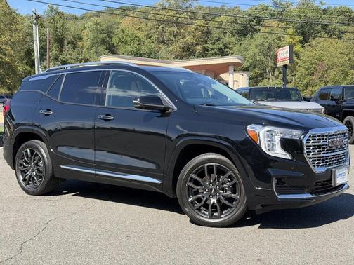 2023 GMC Terrain Denali