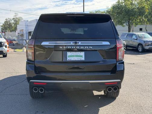 2023 Chevrolet Suburban 4WD High Country