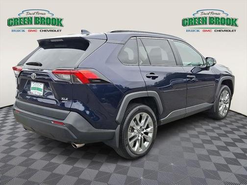 2022 Toyota RAV4 XLE Premium
