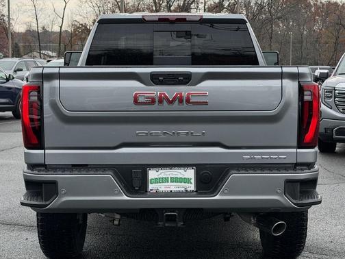 2024 GMC Sierra 2500 Denali