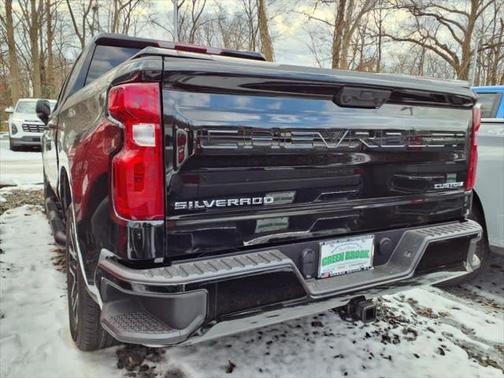 2025 Chevrolet Silverado 1500 Custom