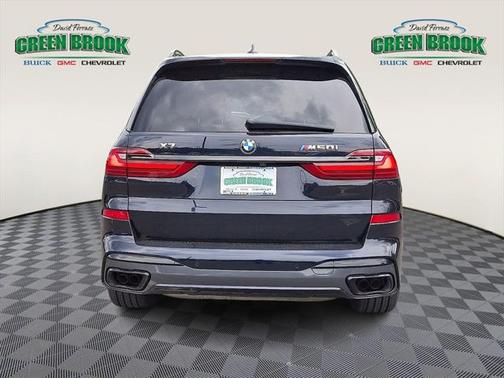 2022 BMW X7 M50i