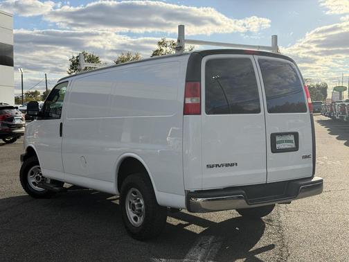 2017 GMC Savana 2500 Work Van