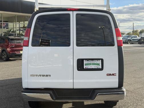 2017 GMC Savana 2500 Work Van