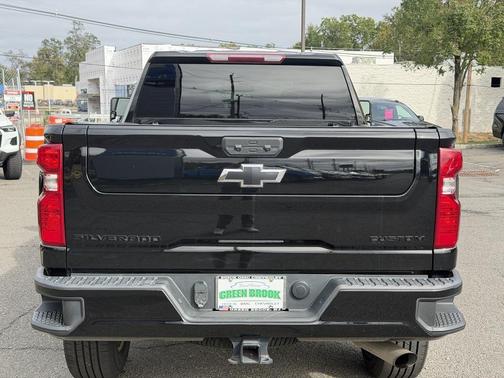 2022 Chevrolet Silverado 2500 Custom