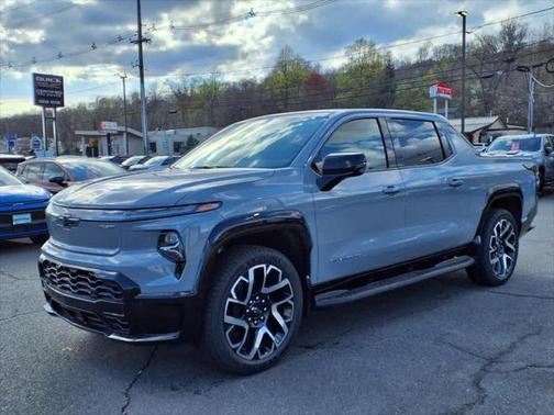 2025 Chevrolet Silverado EV RST