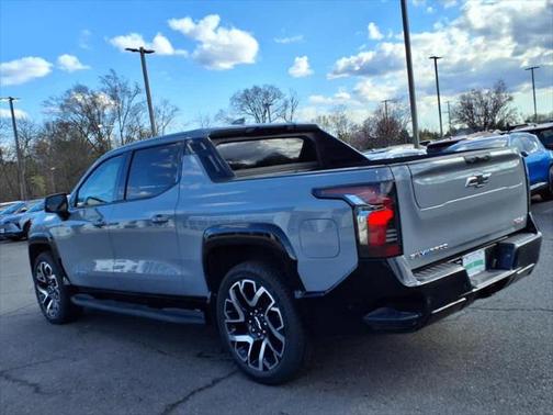 2025 Chevrolet Silverado EV RST