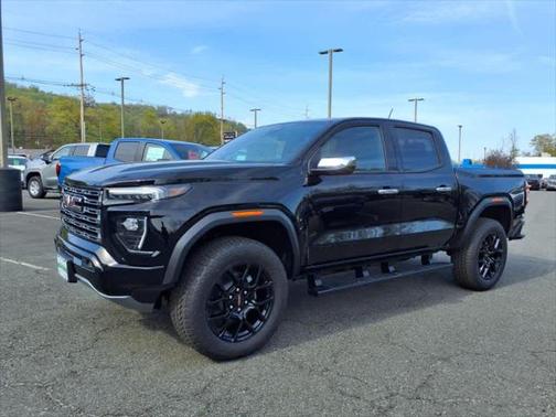 2025 GMC Canyon Denali