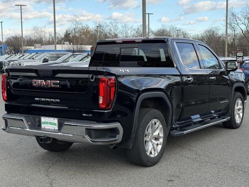 2022 GMC Sierra 1500 SLT