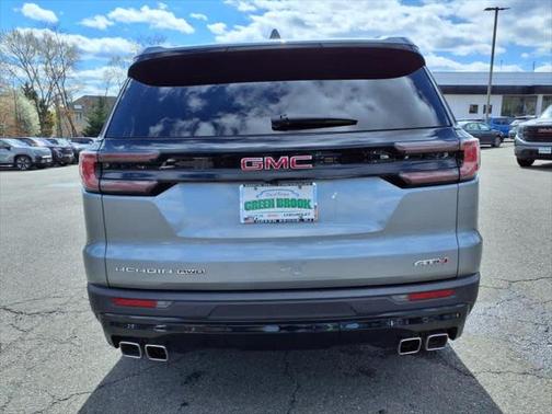 2024 GMC Acadia AWD AT4
