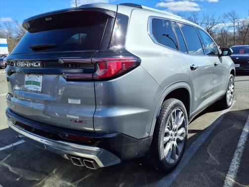 2025 GMC Acadia Denali