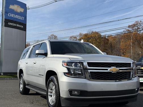 2017 Chevrolet Suburban LT