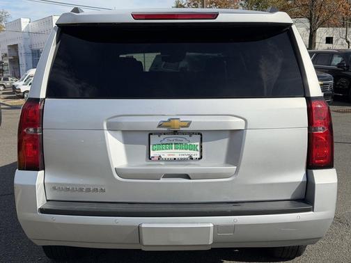 2017 Chevrolet Suburban LT