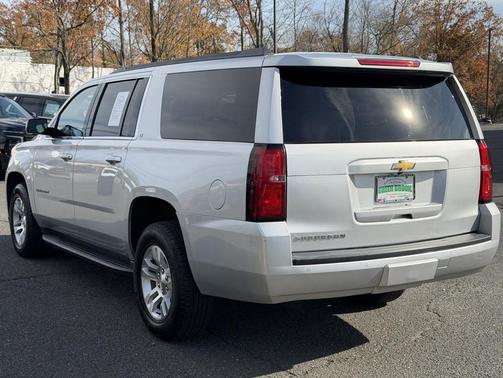 2017 Chevrolet Suburban LT