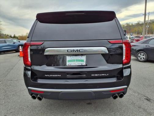 2022 GMC Yukon XL Denali