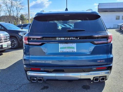 2025 GMC Acadia Denali