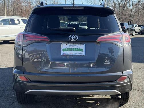 2018 Toyota RAV4 SE