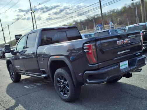 2025 GMC Sierra 2500 AT4