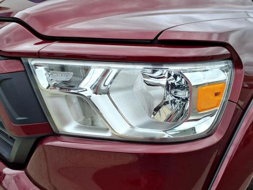 Delmonico Red Pearlcoat 2022 RAM 1500 Big Horn/Lone Star