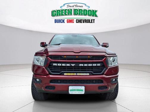 Delmonico Red Pearlcoat 2022 RAM 1500 Big Horn/Lone Star