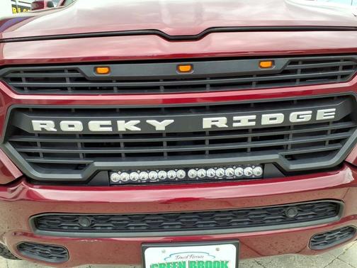 Delmonico Red Pearlcoat 2022 RAM 1500 Big Horn/Lone Star