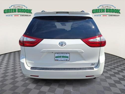 2019 Toyota Sienna XLE Premium