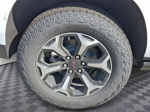 2025 GMC Yukon XL 4WD AT4