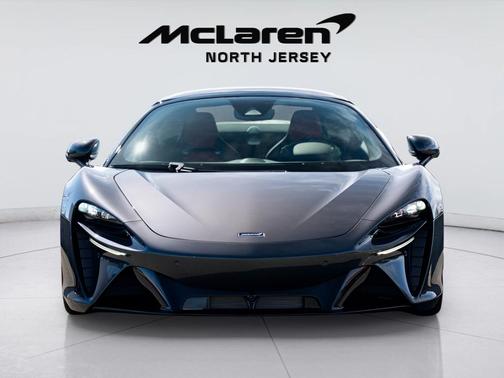 Plateaux 2026 McLaren Artura TechLux