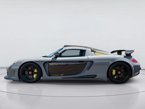Seal Gray Metallic 2004 Porsche Carrera GT Base