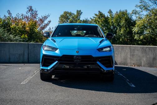 2023 Lamborghini Urus S