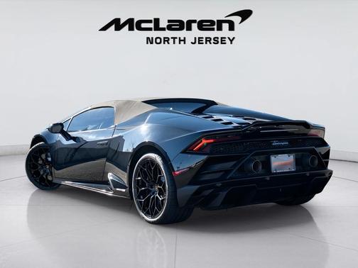 2021 Lamborghini Huracan EVO Spyder