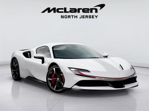 2022 Ferrari SF90 Spider Base