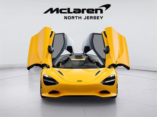 2025 McLaren 750S Coupe