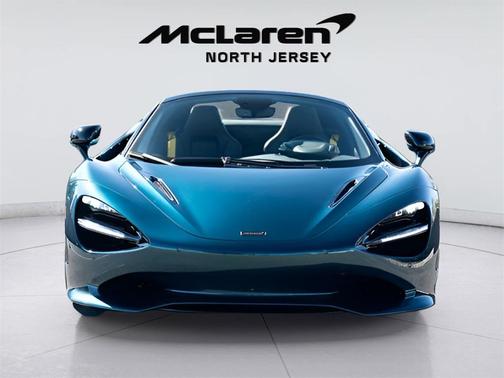 2026 McLaren 750S 