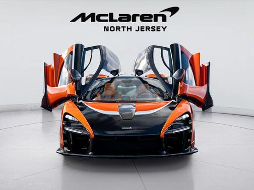 2019 McLaren Senna 