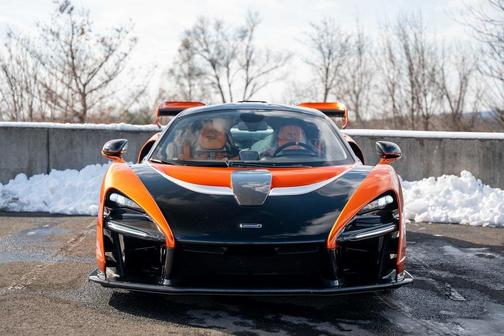 2019 McLaren Senna 