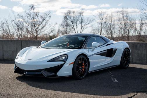 2018 McLaren 570S Base