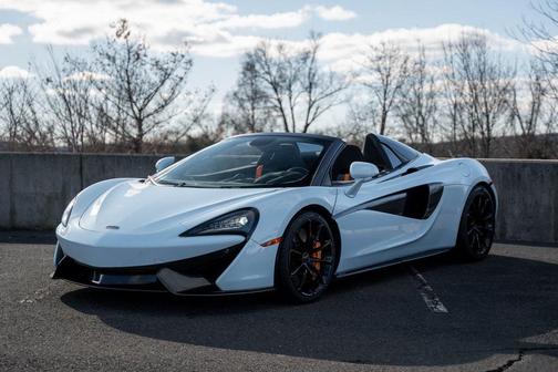 2018 McLaren 570S Base