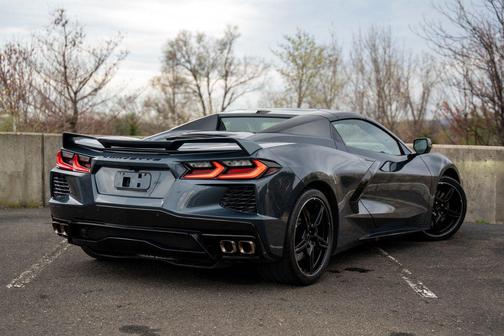 Shadow Gray Metallic 2020 Chevrolet Corvette Stingray w/3LT